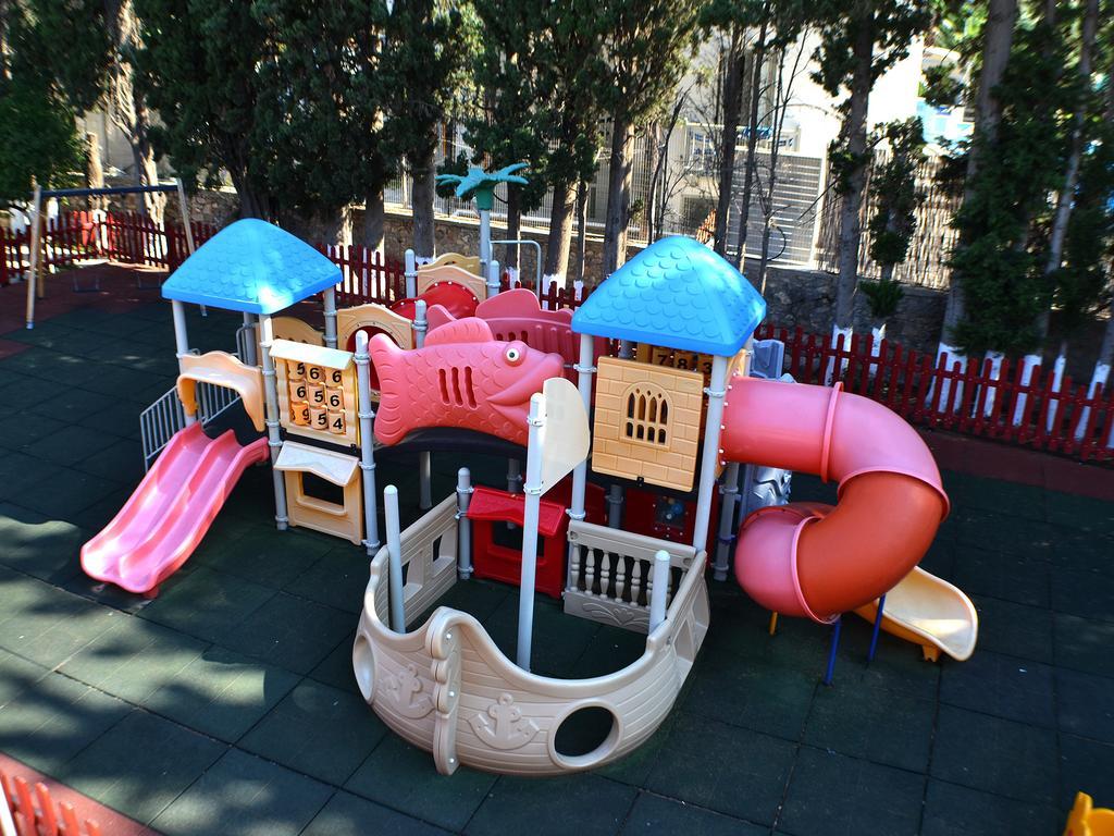 Kamares Apartments Εε Poros Town Extérieur photo