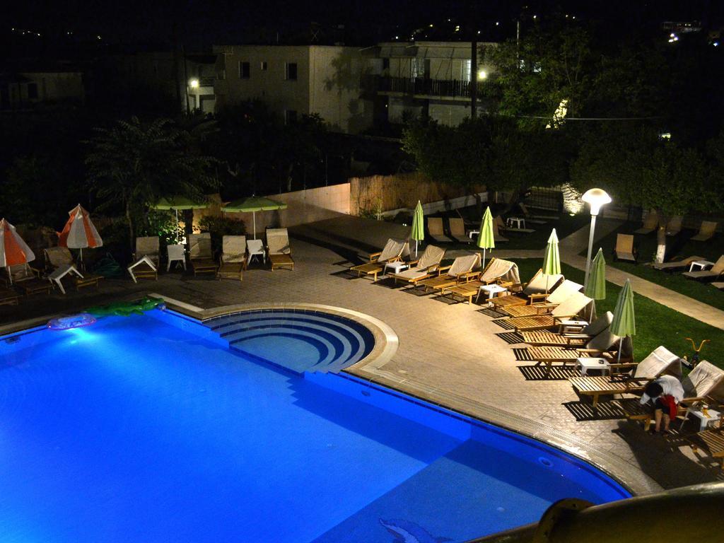 Kamares Apartments Εε Poros Town Extérieur photo